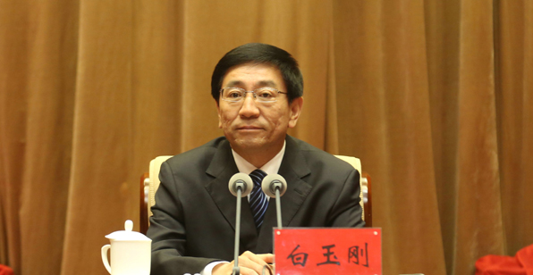 自治区党委常委、宣传部部长白玉刚出席内蒙古青年创新创业创优标兵暨共青团“两红两优”表彰大会