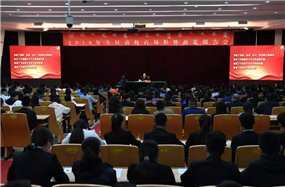 李纪恒在内蒙古农业大学作形势政策报告时 勉励广大师生 强信仰 强信念 强信心 为坚持和发展中国特色社会主义接力奋斗