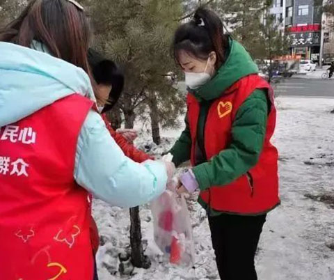 抒写新时代雷锋故事 | 内蒙古青年志愿者在行动