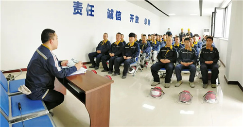 东河区应急管理局组织园区企业观摩包铝安全管理工作