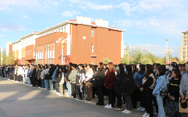 锡林郭勒职业学院师范教育系开展“青春心向党，奋进新征程”主题升旗仪式