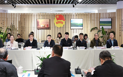 “砥砺四十载 奋进这一代”——《这一代》40年座谈会成功举办