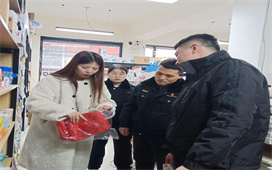 科左中旗团委联合旗市场监督管理局开展少先队标志标识专项整治活动