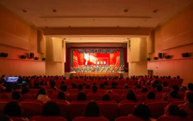 高雅艺术进校园|校团委组织学生观看“北疆颂歌”专场音乐会