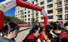 崇尚科学拒邪教 青春护航守平安——石拐团区委参加全区反邪教集中宣传活动